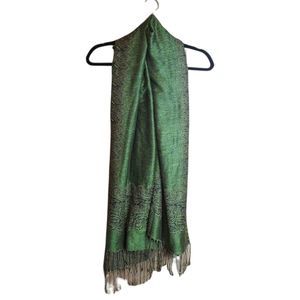 Gorgeous Green Rectangular Scarf with Paisley Motif Around Border